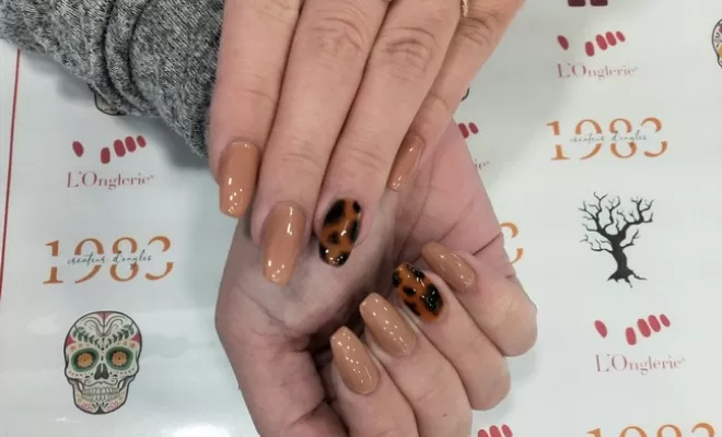 Remplissage d'ongles en gel, Bordeaux, L'Onglerie Bordeaux Chartrons